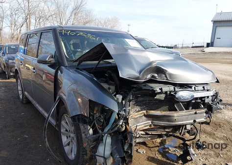 2010 Ford Flex Sel z USA, uszkodzony, nr VIN 2FMGK5CC2ABB30269